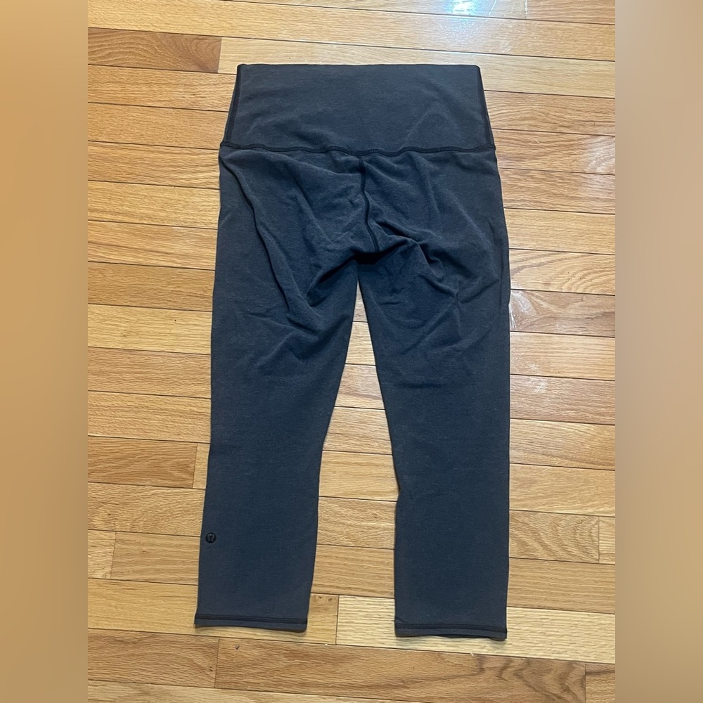 Lululemon Capri Charcoal Gray Leggings